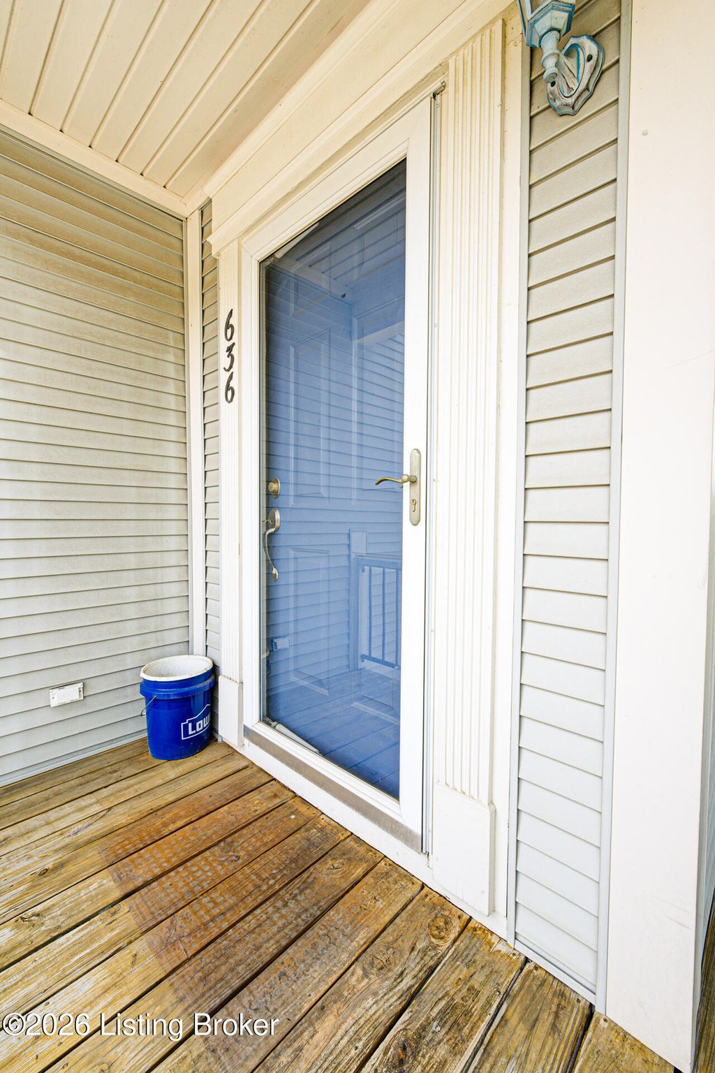 Photo of 636 Cobblestone Square #636, Louisville, KY 40223 (MLS # 1721840)