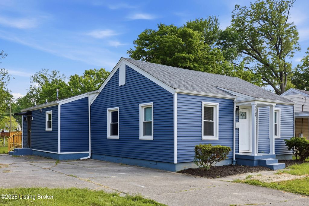 Photo of 1024 Seelbach Ave, Louisville, KY 40215 (MLS # 1715938)