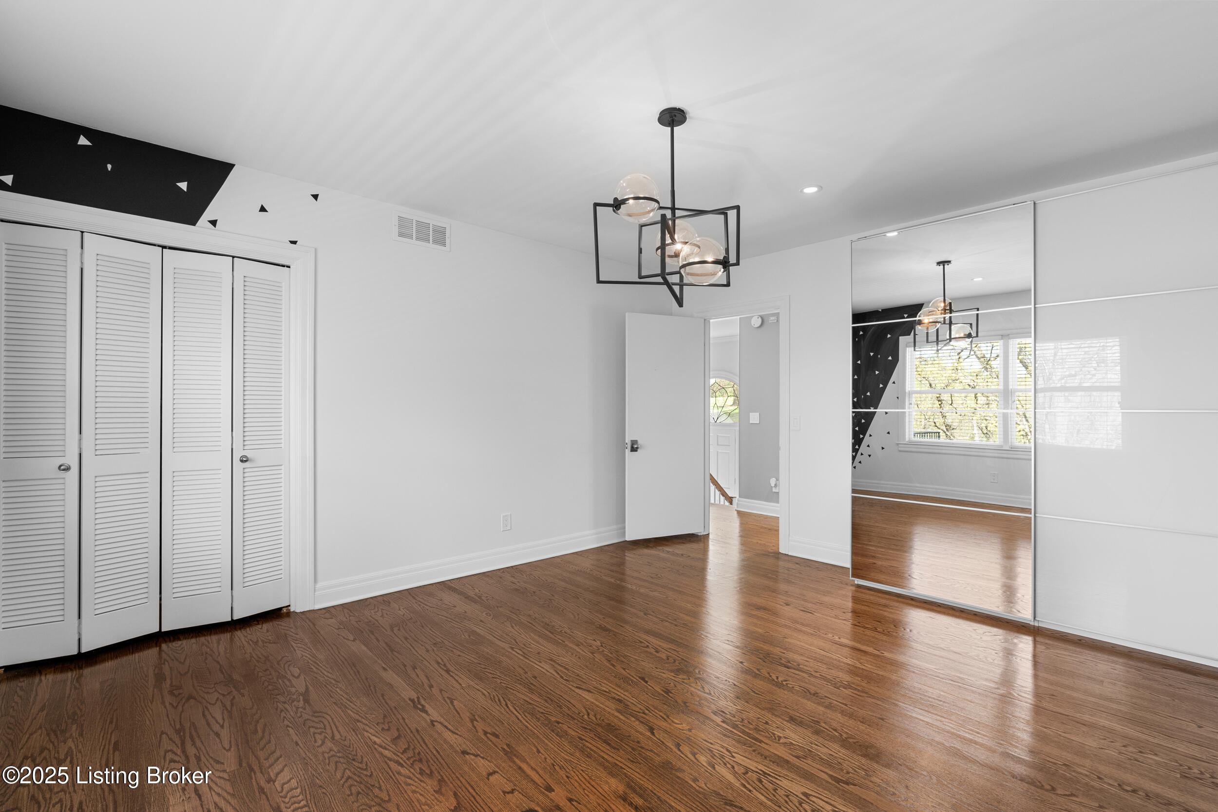 1002 Alta Cir, Louisville, Pennsylvania image 16