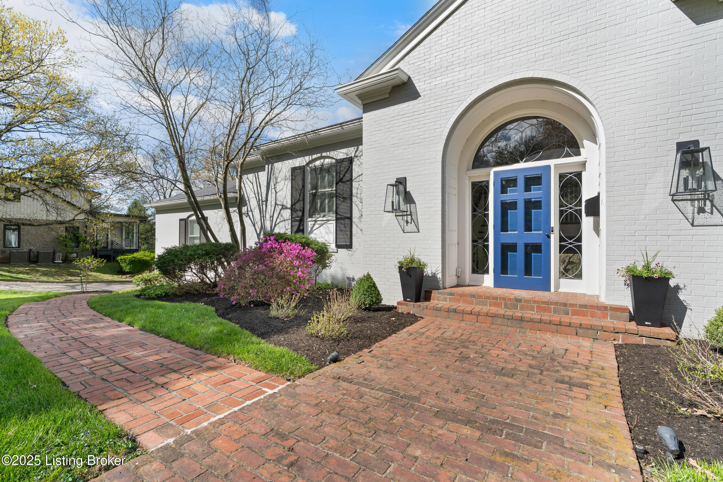 1002 Alta Cir, Louisville, Pennsylvania image 6