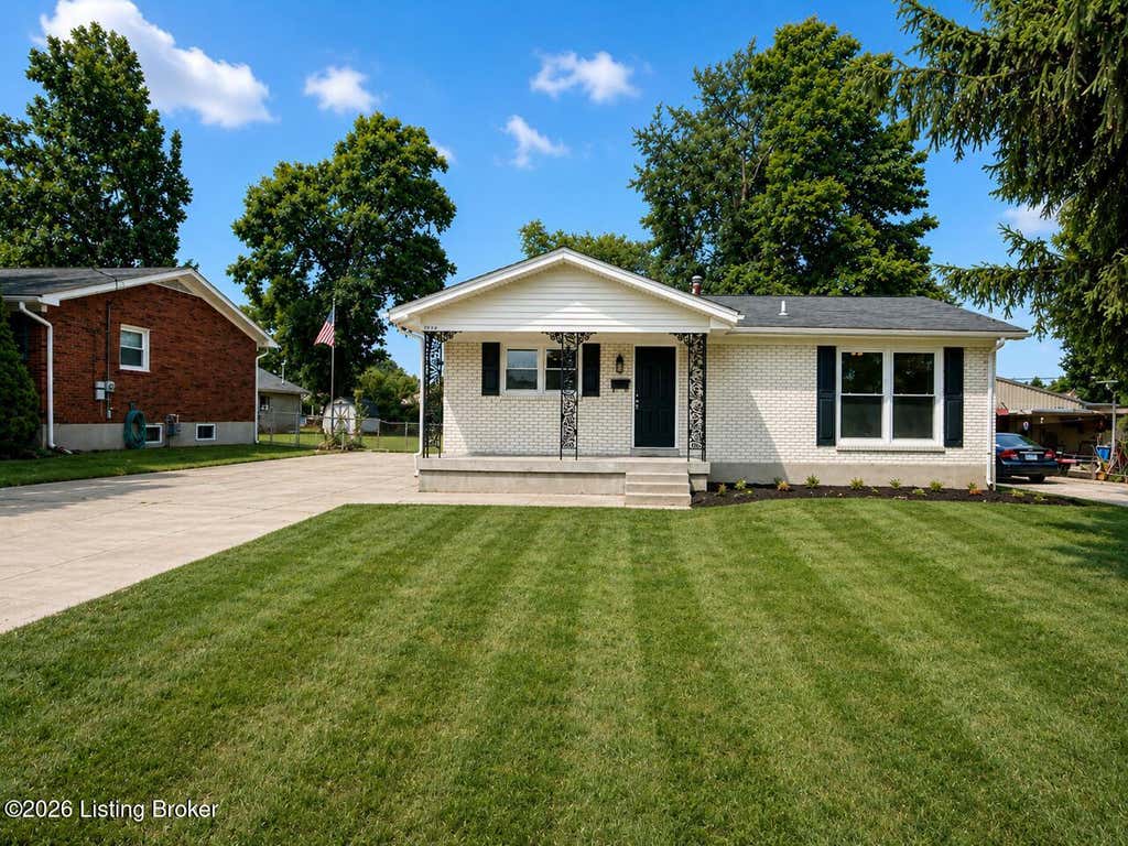 Photo of 8006 Annella Way, Louisville, KY 40219 (MLS # 1723910)