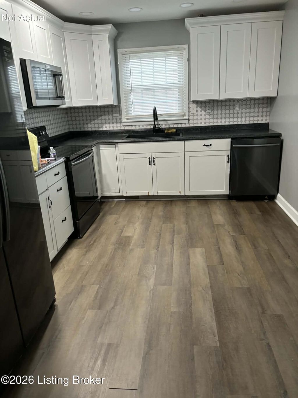 Photo of 507 Spring St, Shelbyville, KY 40065 (MLS # 1710299)