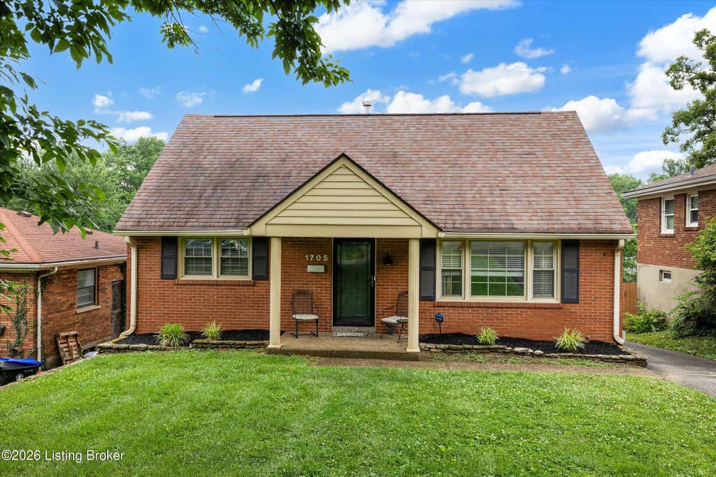 Photo of 1705 Quarry Hill Rd, Louisville, KY 40213 (MLS # 1723834)