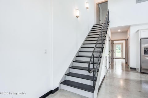 Tiny photo for 617 Burnett Farm Ln, Louisville, KY 40243 (MLS # 1729607)