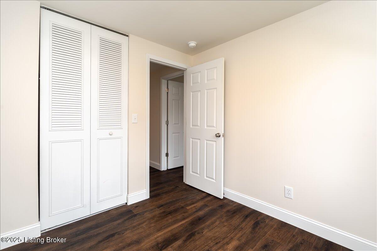 144 Starlite Ct, Louisville, Kentucky image 17