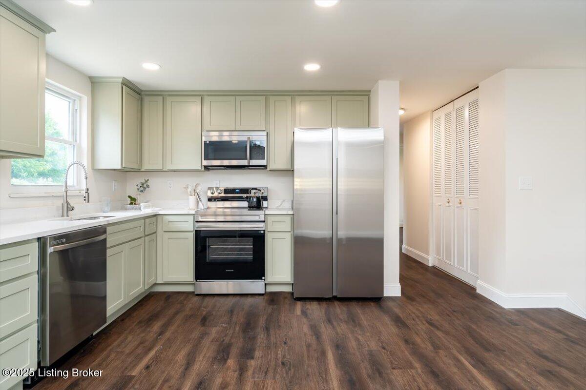 144 Starlite Ct, Louisville, Kentucky image 8