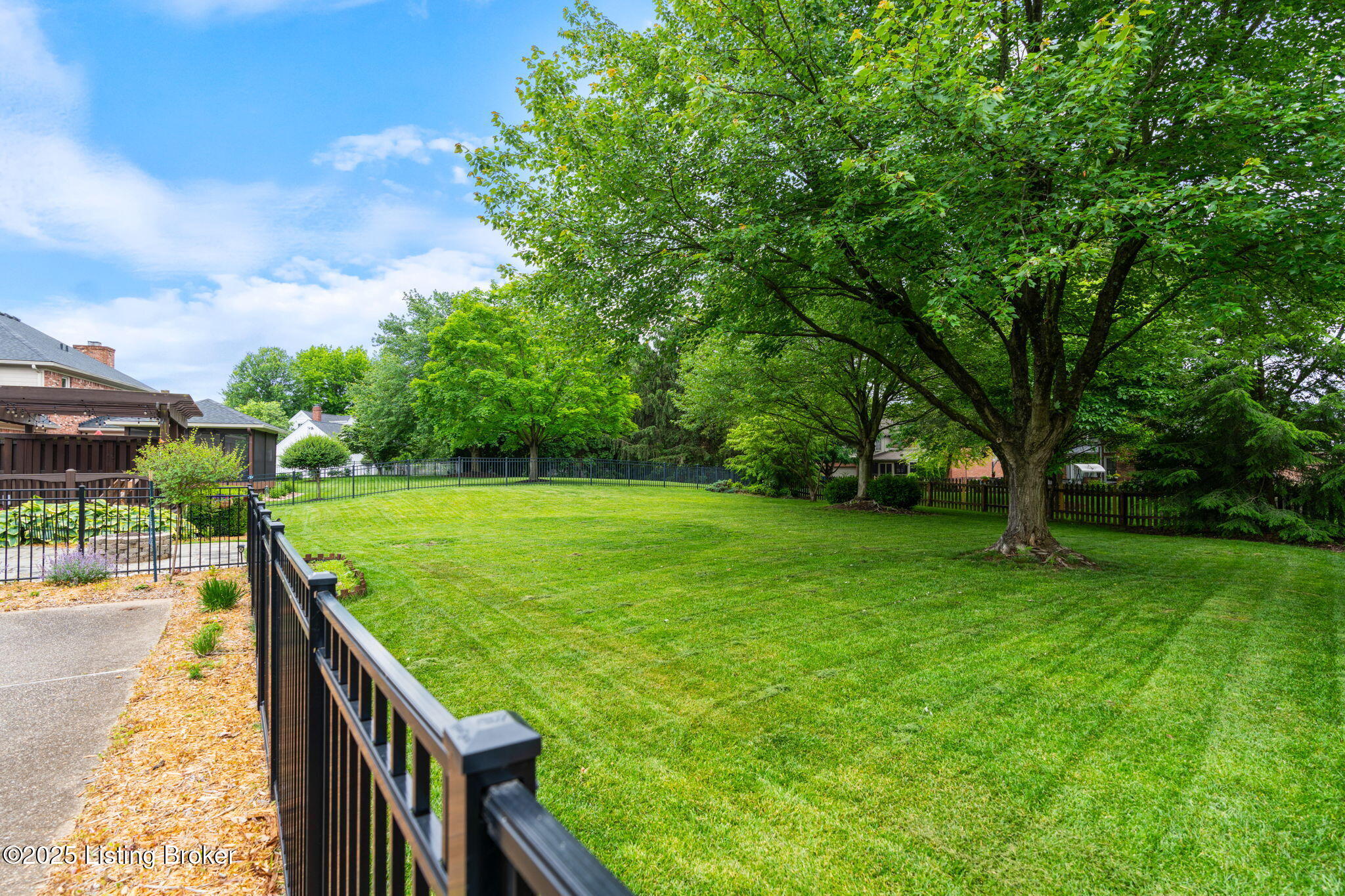 3908 Keal Run Way, Louisville, Pennsylvania image 5