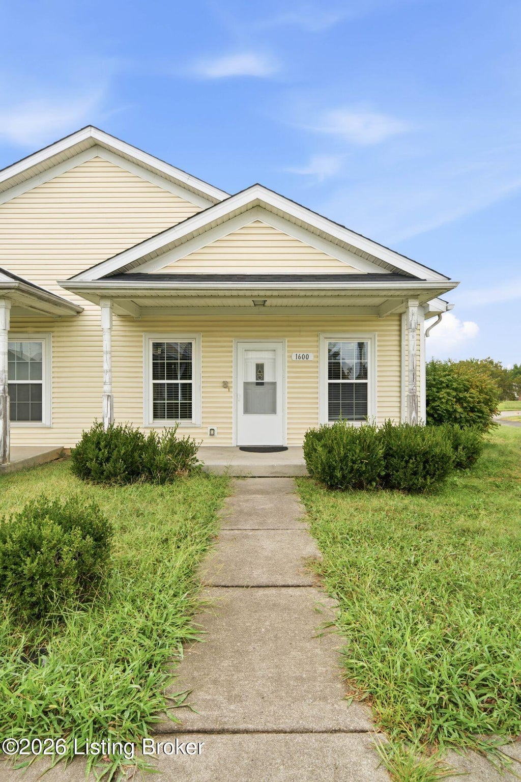 Photo of 1600 Frank Stanley Sr Ct, Louisville, KY 40211 (MLS # 1725426)