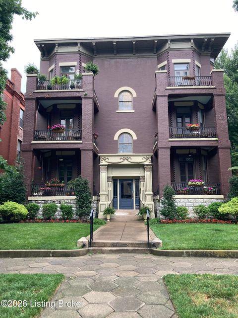 Condo For Sale - 1433 Saint James Ct #1<br/> Louisville, KY 40208