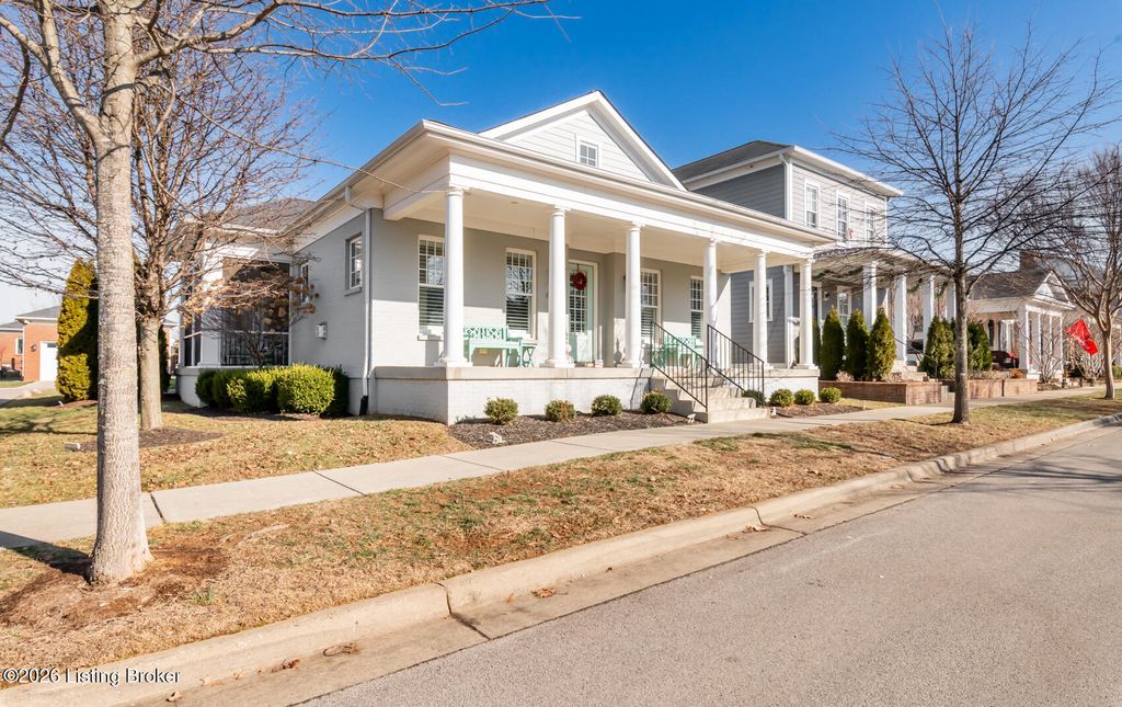 Photo of 6404 Paintbrush Ln, Prospect, KY 40059 (MLS # 1709115)