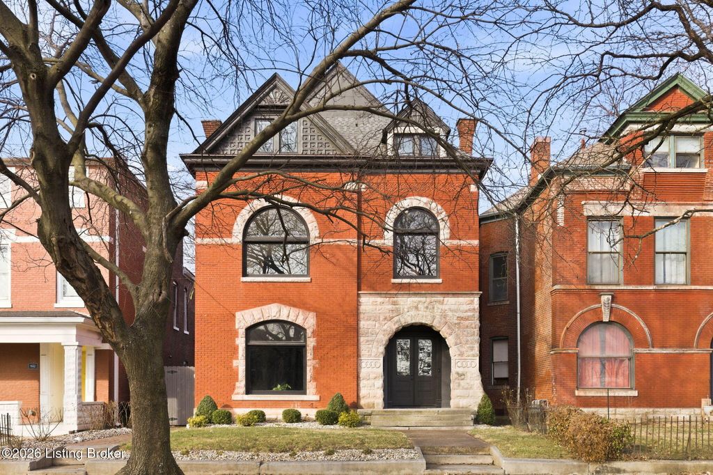 Photo of 940 S 6th St, Louisville, KY 40203 (MLS # 1712289)