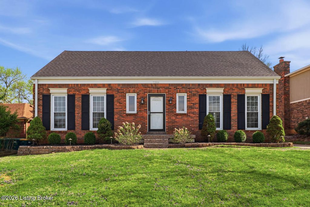 Photo of 7206 Hollow Creek Rd, Louisville, KY 40228 (MLS # 1713151)