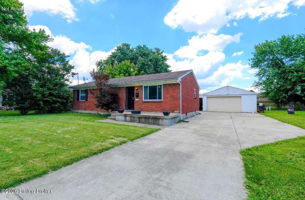 Photo of 3717 Oboe Dr, Louisville, KY 40216 (MLS # 1720979)