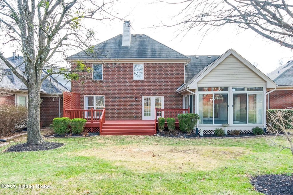 Photo of 8016 Cedar Glen Ln, Louisville, KY 40291 (MLS # 1710259)