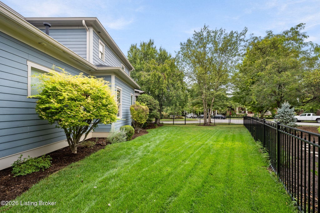 Photo of 10500 Catfoot St, Prospect, KY 40059 (MLS # 1729024)