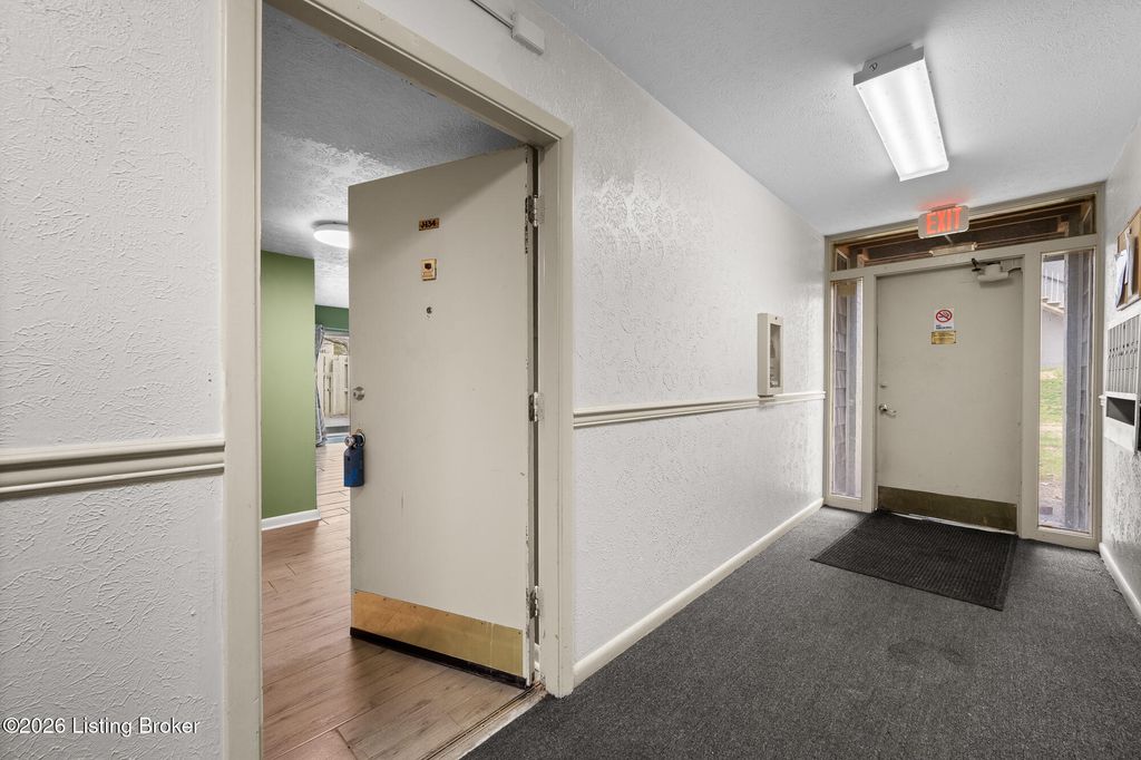 Photo of 1935 Gardiner Ln #J134, Louisville, KY 40205 (MLS # 1709487)