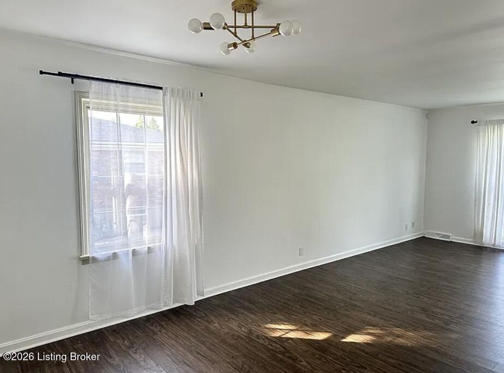 Photo of 2513 Steeplechase Dr, Jeffersontown, KY 40299 (MLS # 1708592)