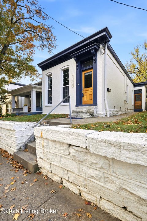 Photo of 1231 Payne St, Louisville, KY 40204 (MLS # 1708327)