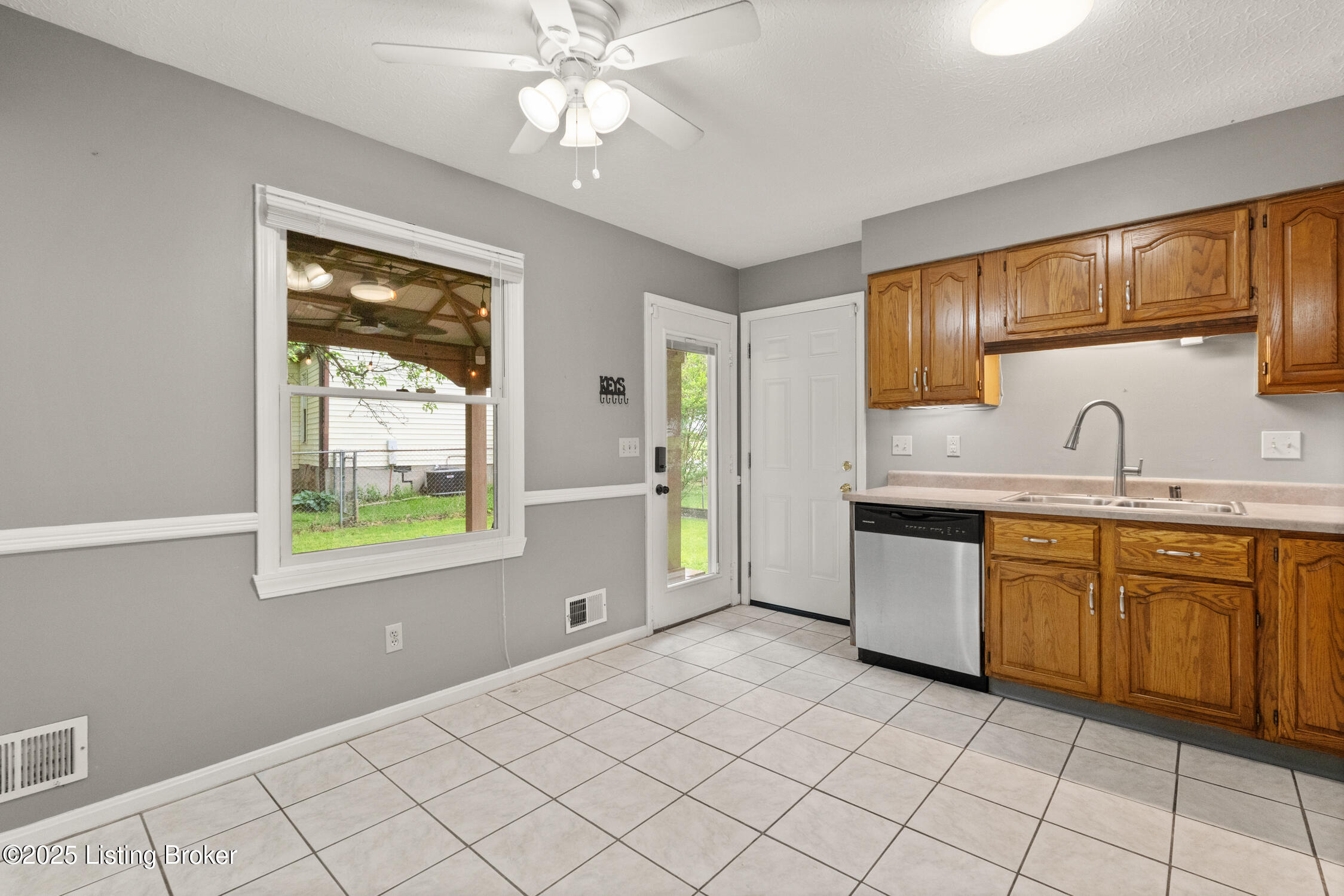 8208 Pennsylvania Run Rd, Louisville, Pennsylvania image 15