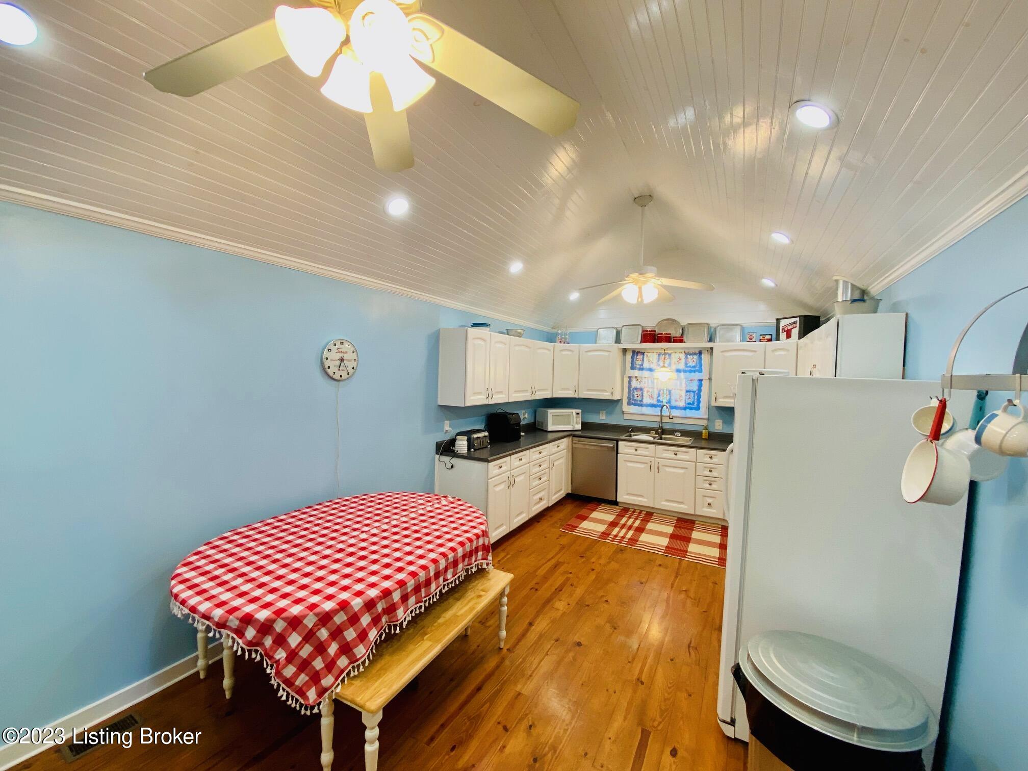 210 Georgie Ln, Willisburg, Kentucky image 10