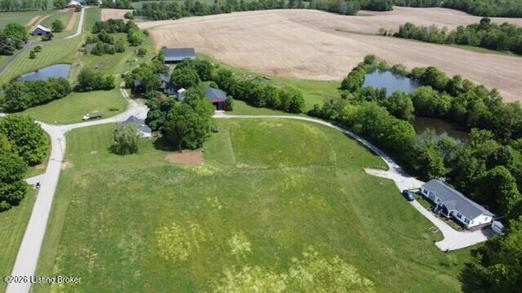 Photo of 2335 Antioch Rd, Shelbyville, KY 40065 (MLS # 1716194)