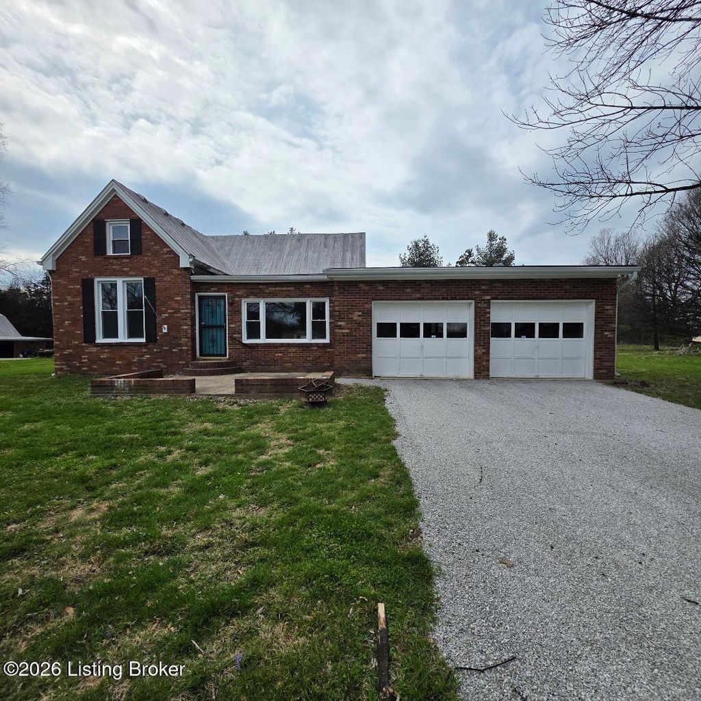 Photo of 2465 Chapeze Ln, Shepherdsville, KY 40165 (MLS # 1712445)