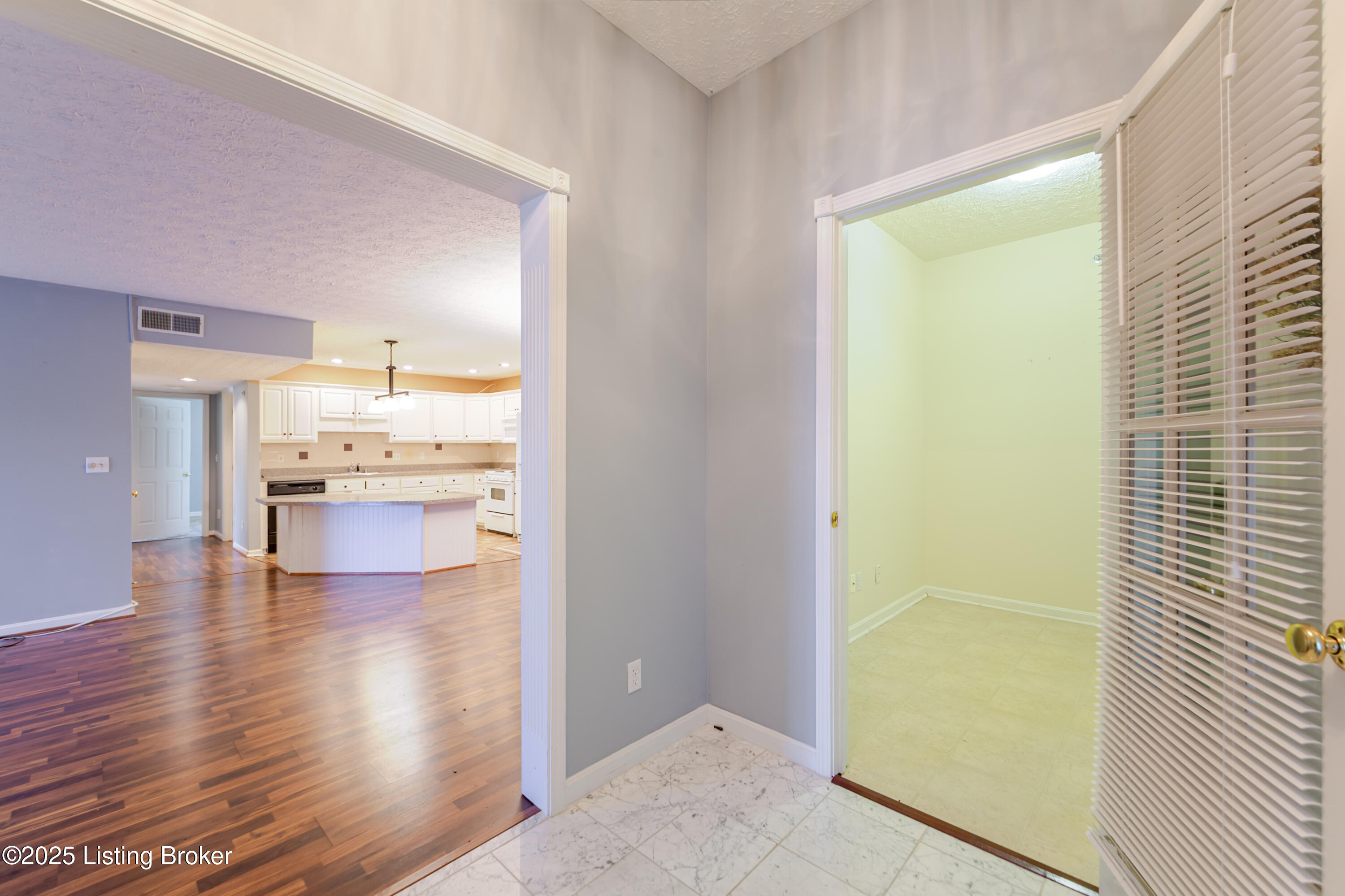 8507 Atrium Dr #201, Louisville, Kentucky image 17