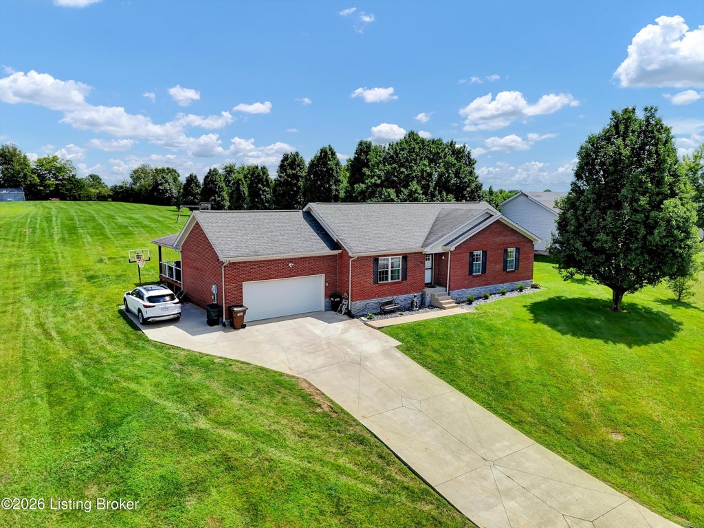 Photo of 193 Ashland Meadows Dr, Taylorsville, KY 40071 (MLS # 1728493)