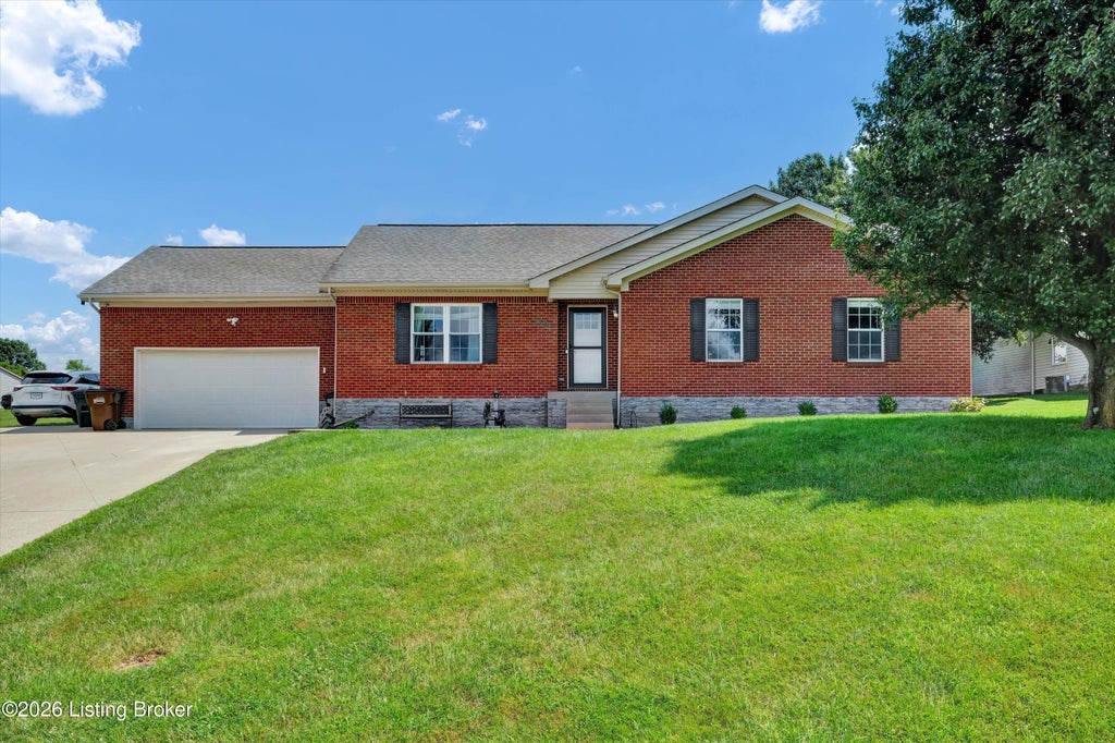 Photo of 193 Ashland Meadows Dr, Taylorsville, KY 40071 (MLS # 1728493)