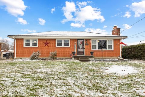 Photo of 7304 Tangelo Dr, Louisville, KY 40228 (MLS # 1705077)