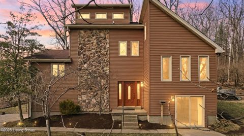 Photo of 1703 Timber Trace, Louisville, KY 40214 (MLS # 1711855)