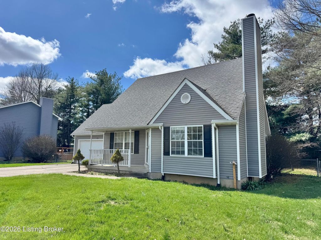 Photo of 406 College View Dr, Elizabethtown, KY 42701 (MLS # 1711668)