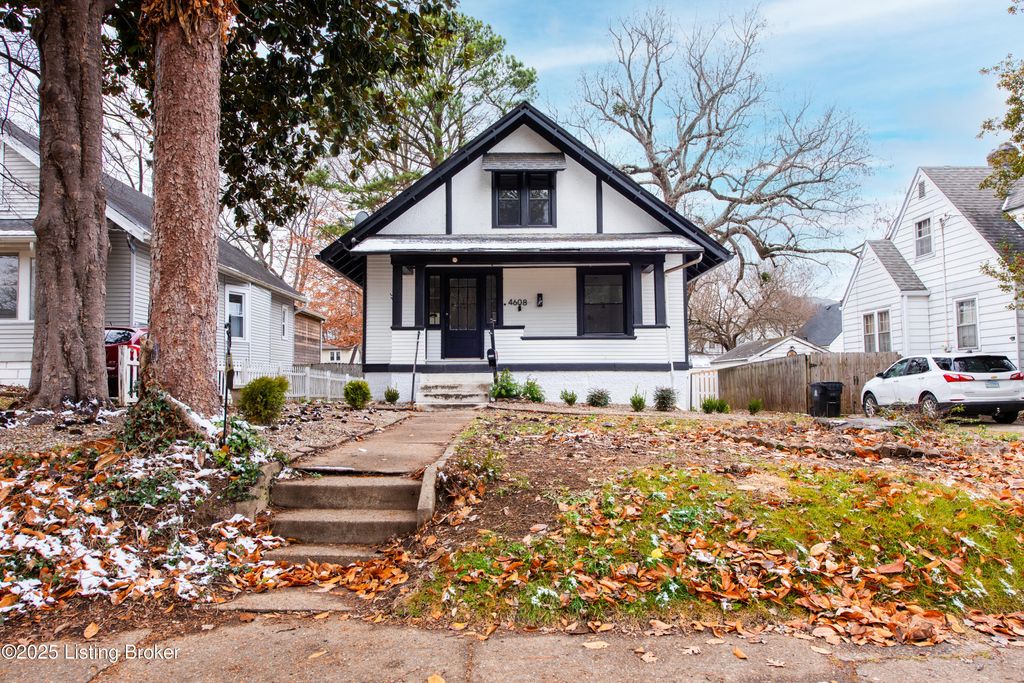 Photo of 4608 S 1st St, Louisville, KY 40214 (MLS # 1705240)