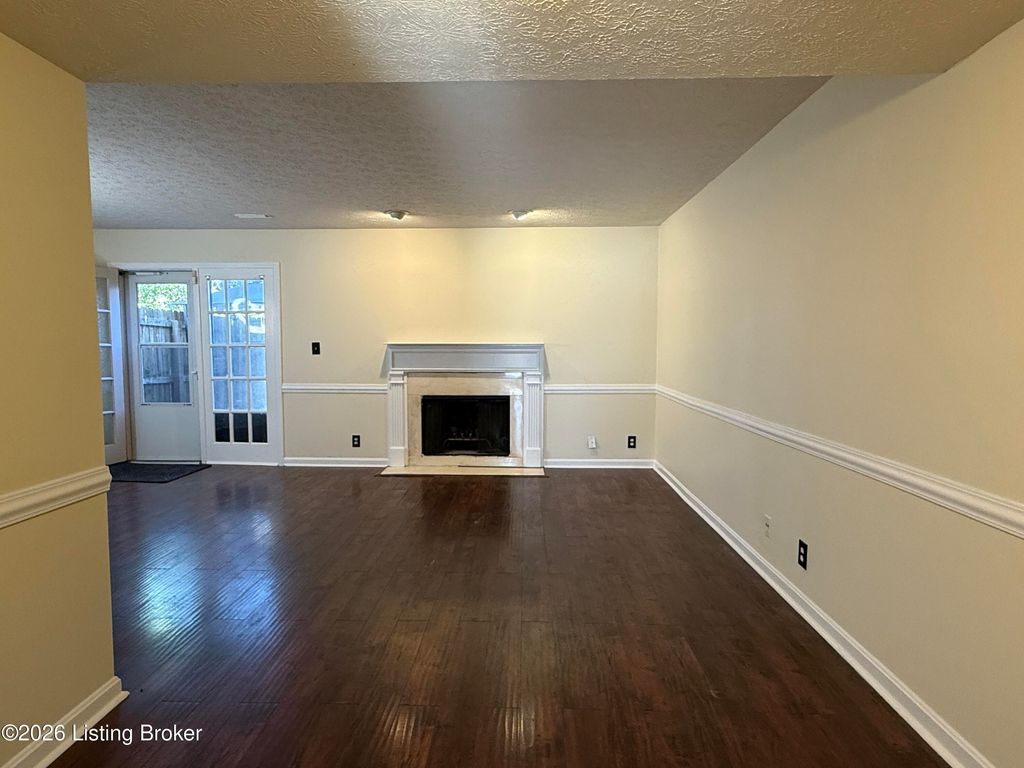 Photo of 10401 Shelbyville Rd, Louisville, KY 40223 (MLS # 1707509)