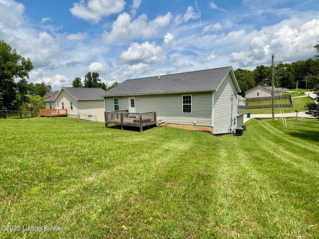 Photo of 350 School Side Dr, Brandenburg, KY 40108 (MLS # 1703582)