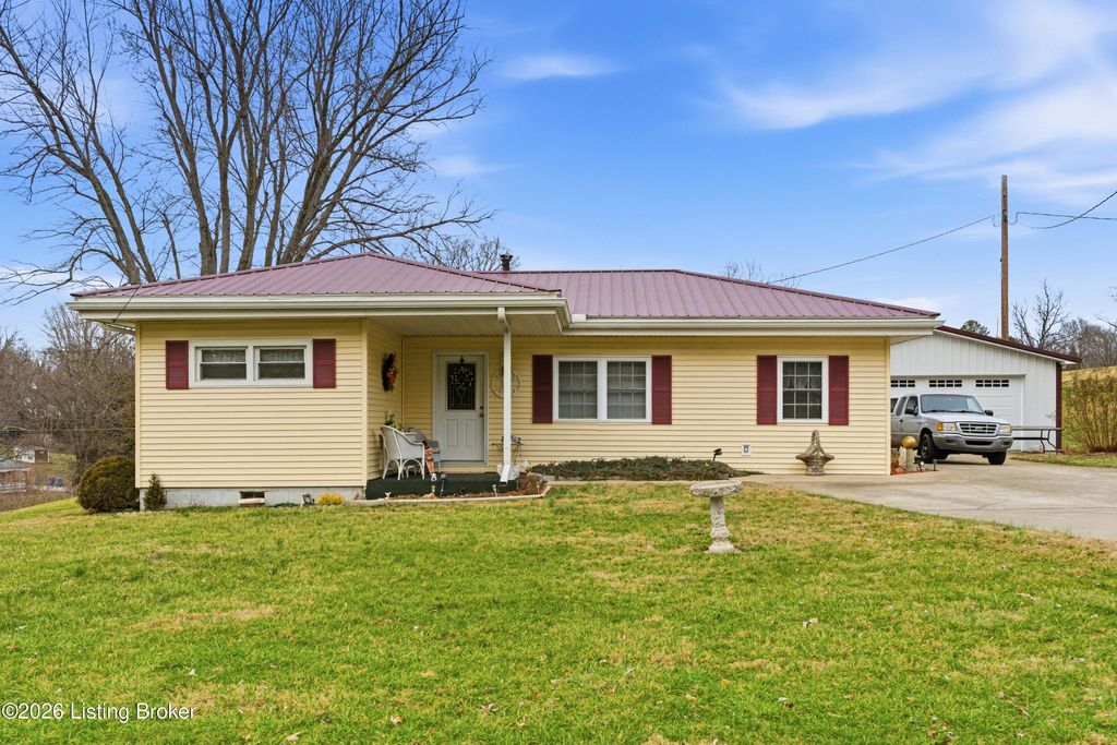 Photo of 26 Lanter Dr, Shelbyville, KY 40065 (MLS # 1710038)