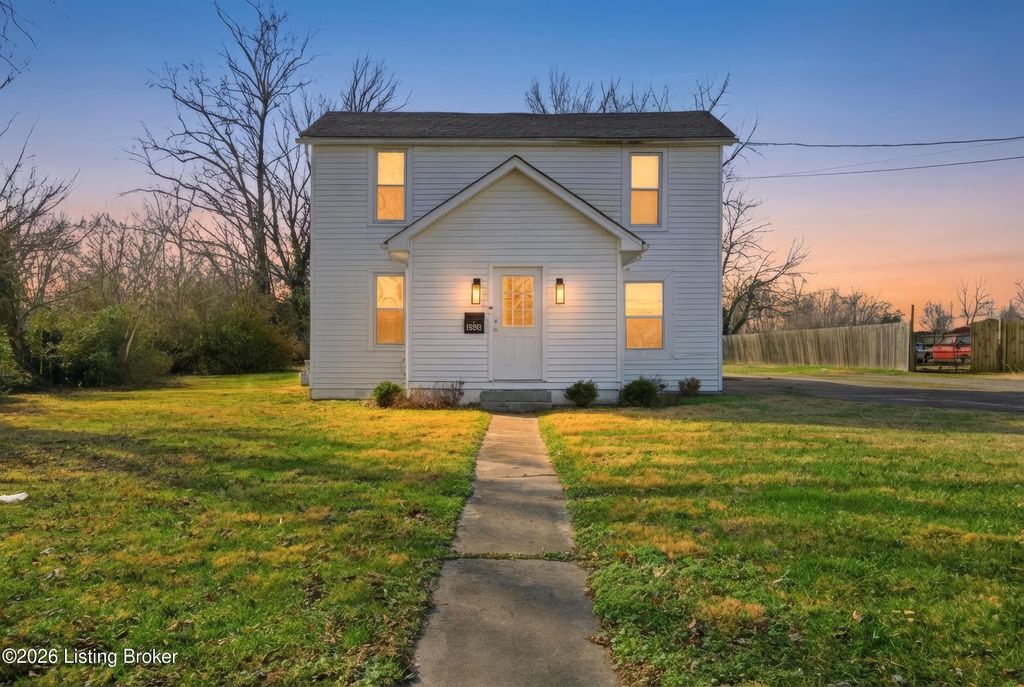 Photo of 6006 Pendleton Rd, Louisville, KY 40272 (MLS # 1706284)