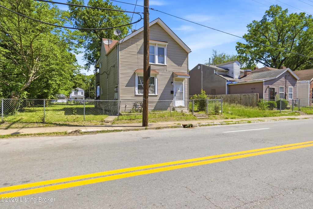 Photo of 1785 W Hill St, Louisville, KY 40210 (MLS # 1717247)