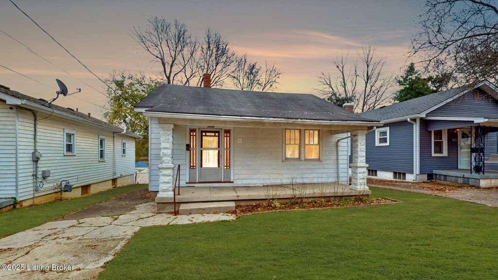 Photo of 1034 Dixon Ave, Louisville, KY 40217 (MLS # 1704728)