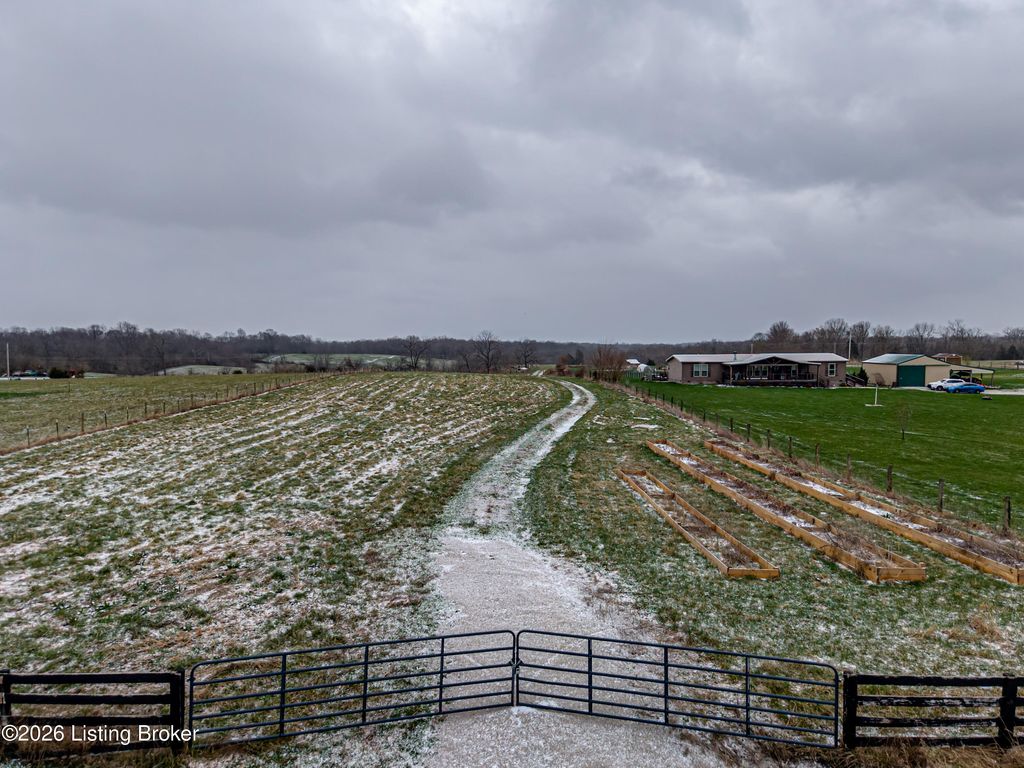 Photo of Tract 1 Grover Blaydes Rd, Bagdad, KY 40003 (MLS # 1711794)