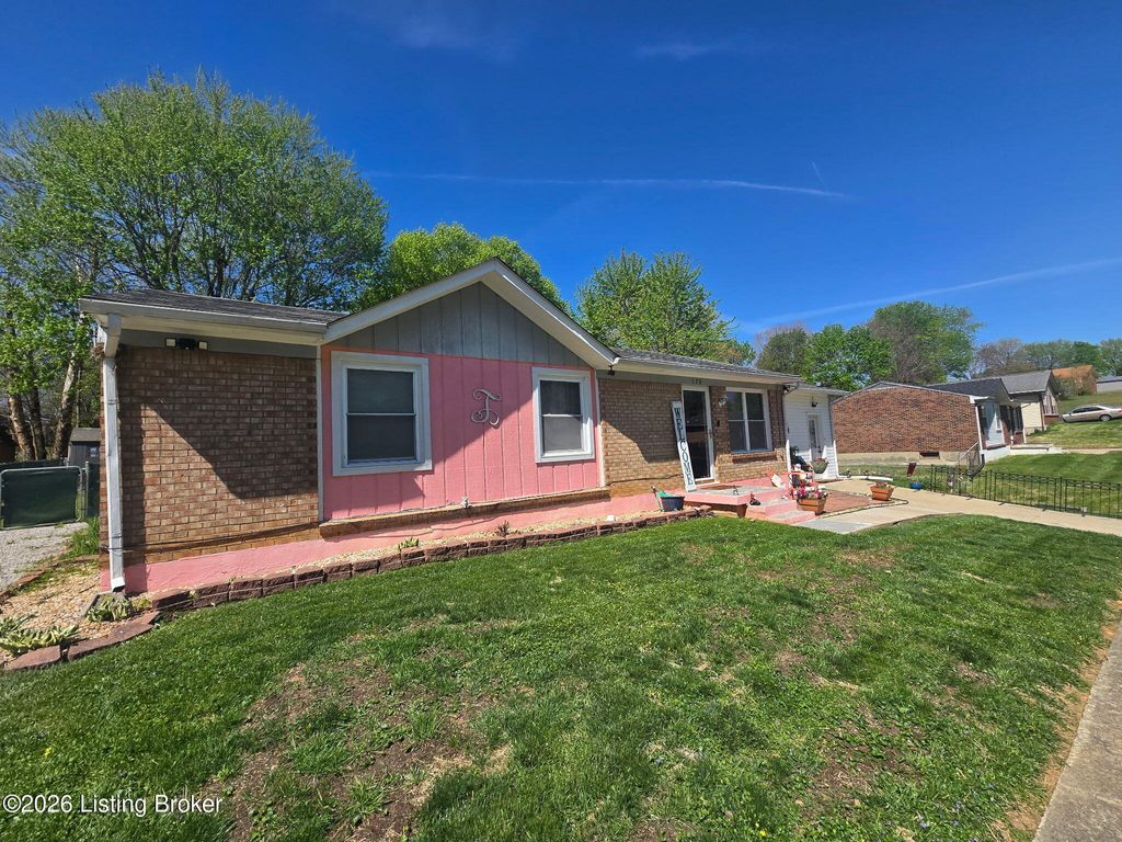 Photo of 130 Bivins Ct, Radcliff, KY 40160 (MLS # 1714227)