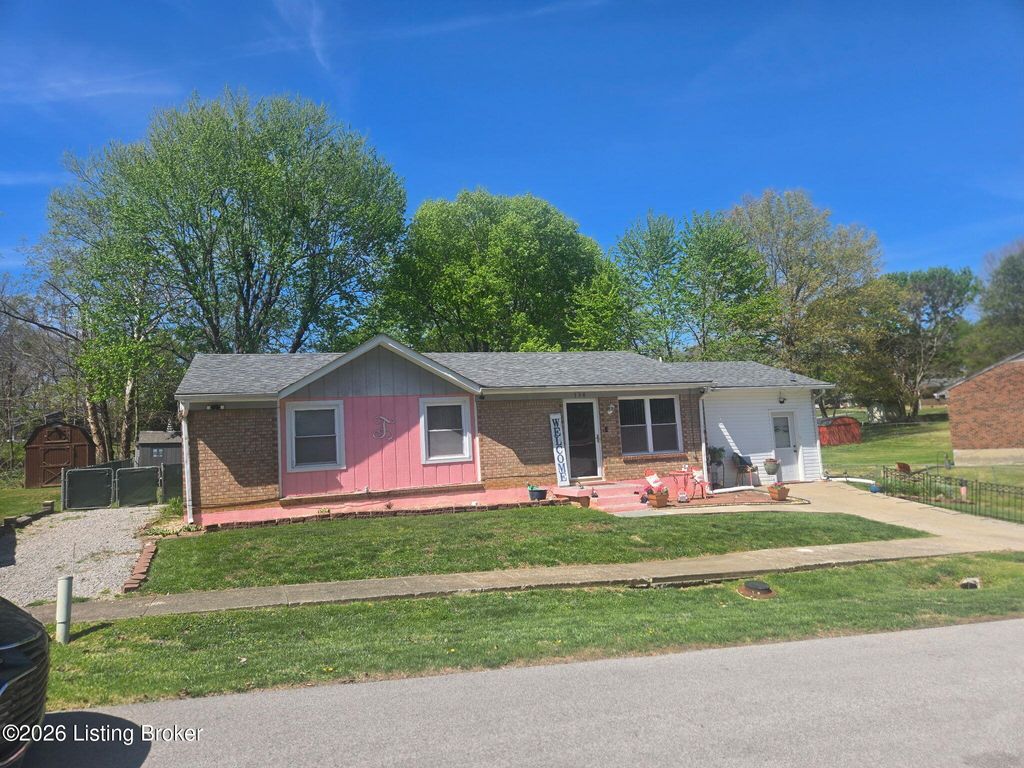 Photo of 130 Bivins Ct, Radcliff, KY 40160 (MLS # 1714227)