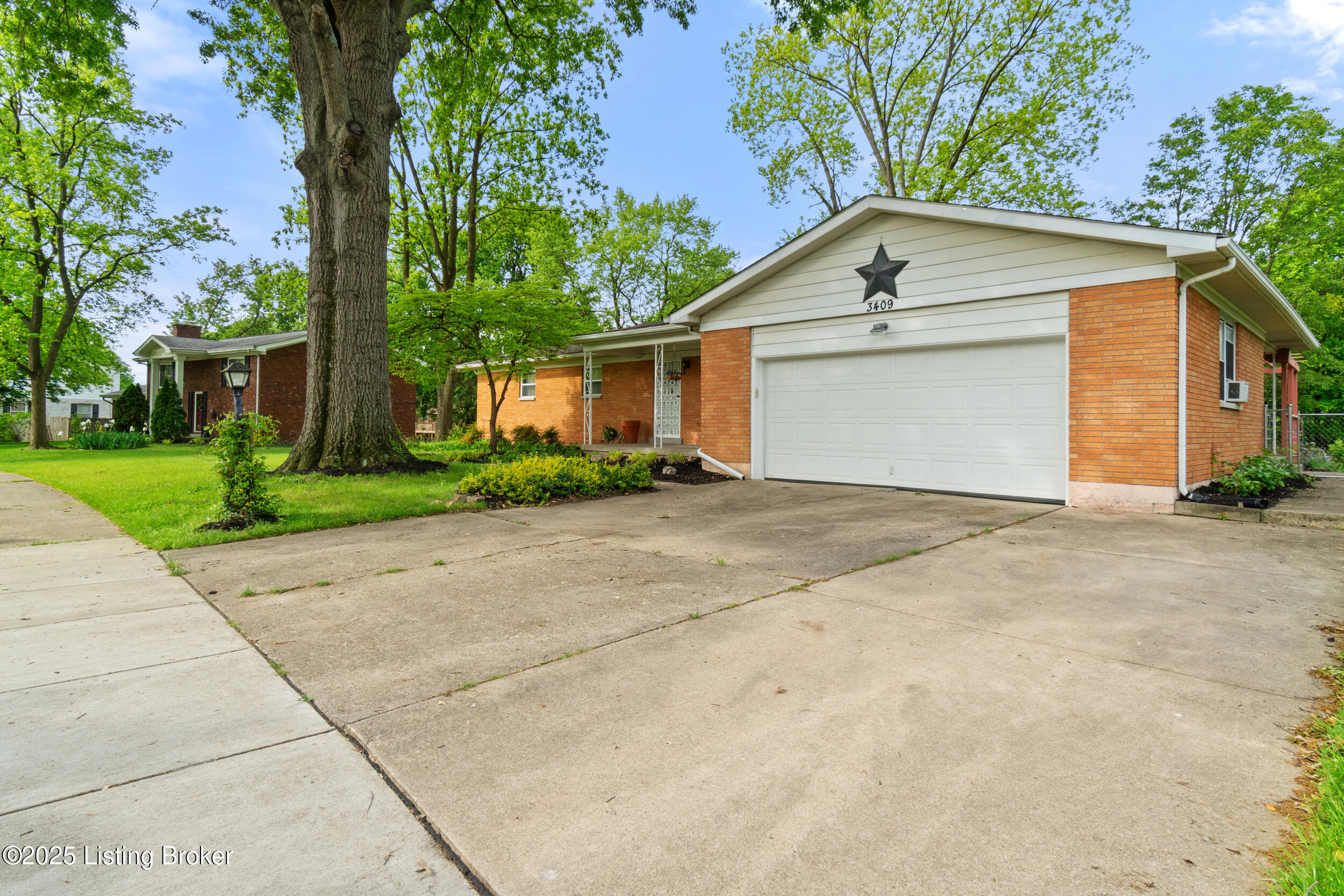 3409 Deerwood Dr, New Albany, Pennsylvania image 7