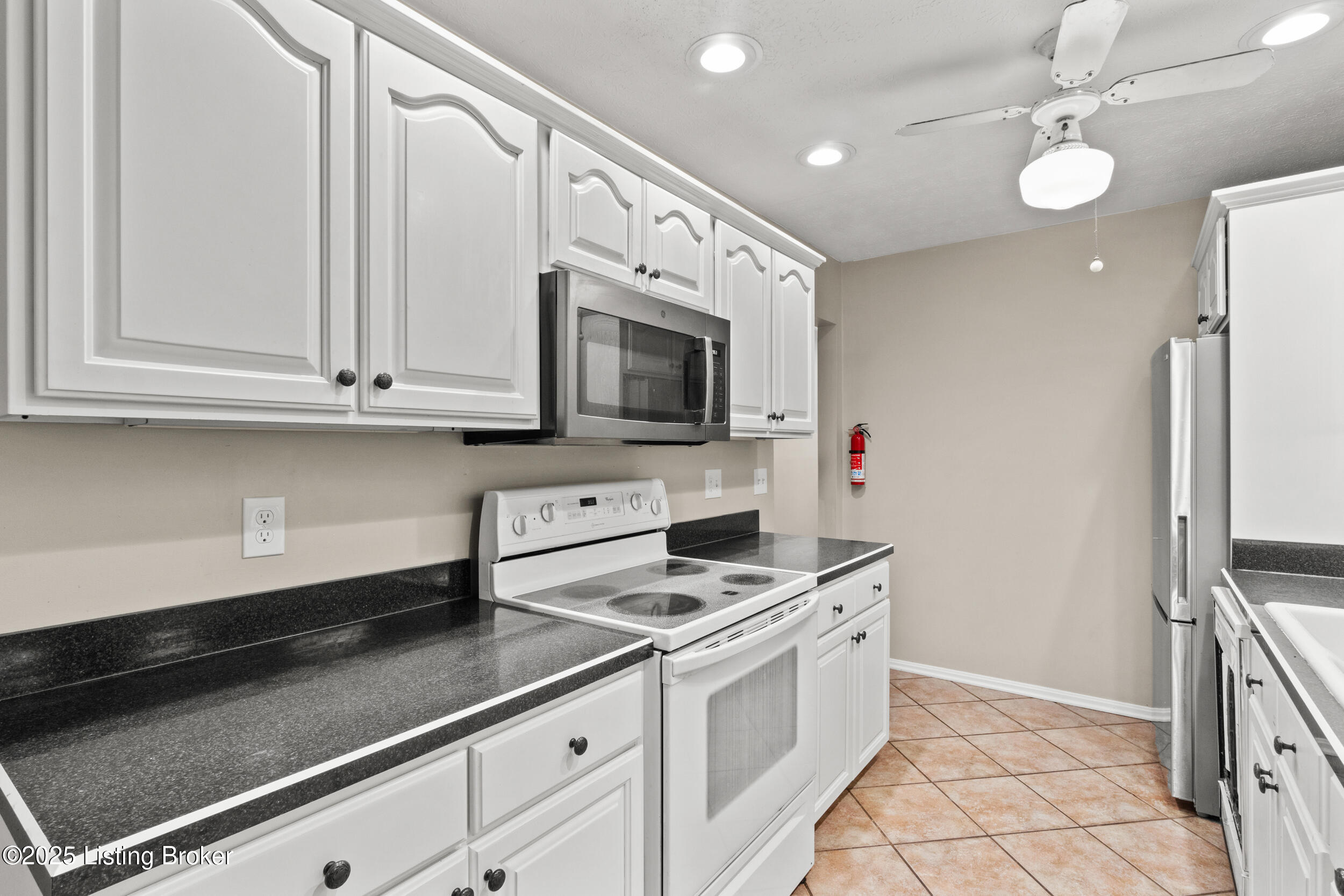 3409 Deerwood Dr, New Albany, Pennsylvania image 20