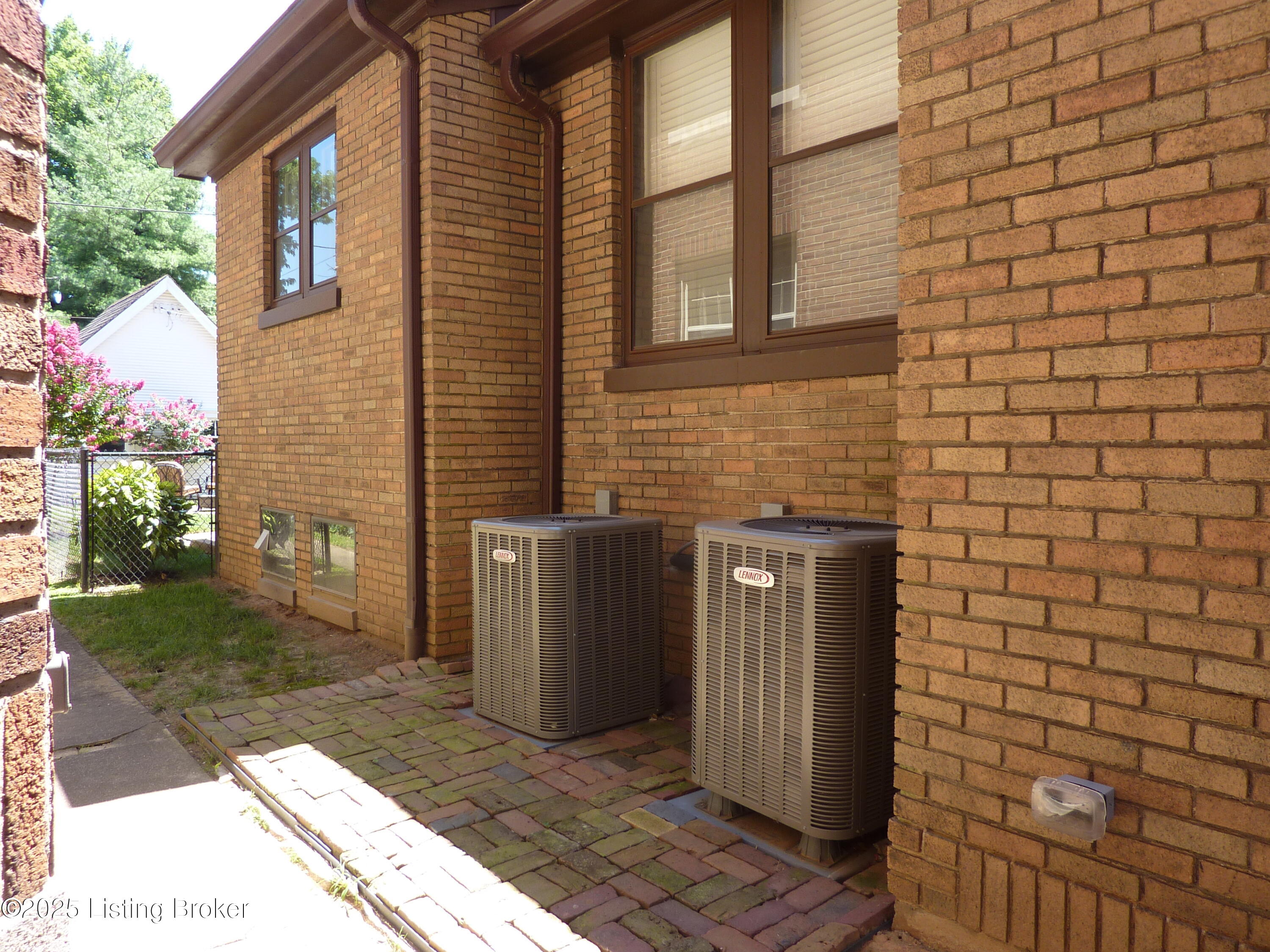 2158 Baringer Ave, Louisville, Kentucky image 39