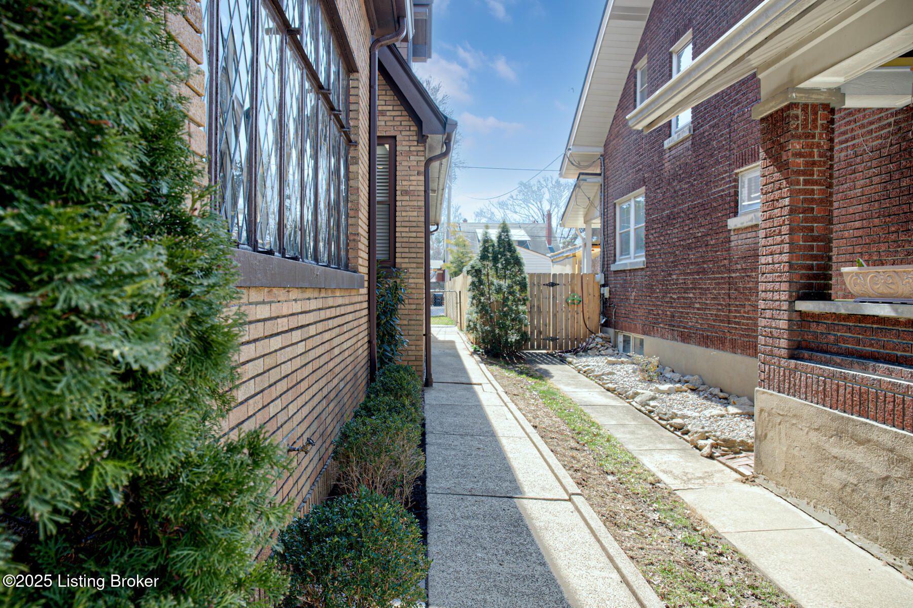 2158 Baringer Ave, Louisville, Kentucky image 35