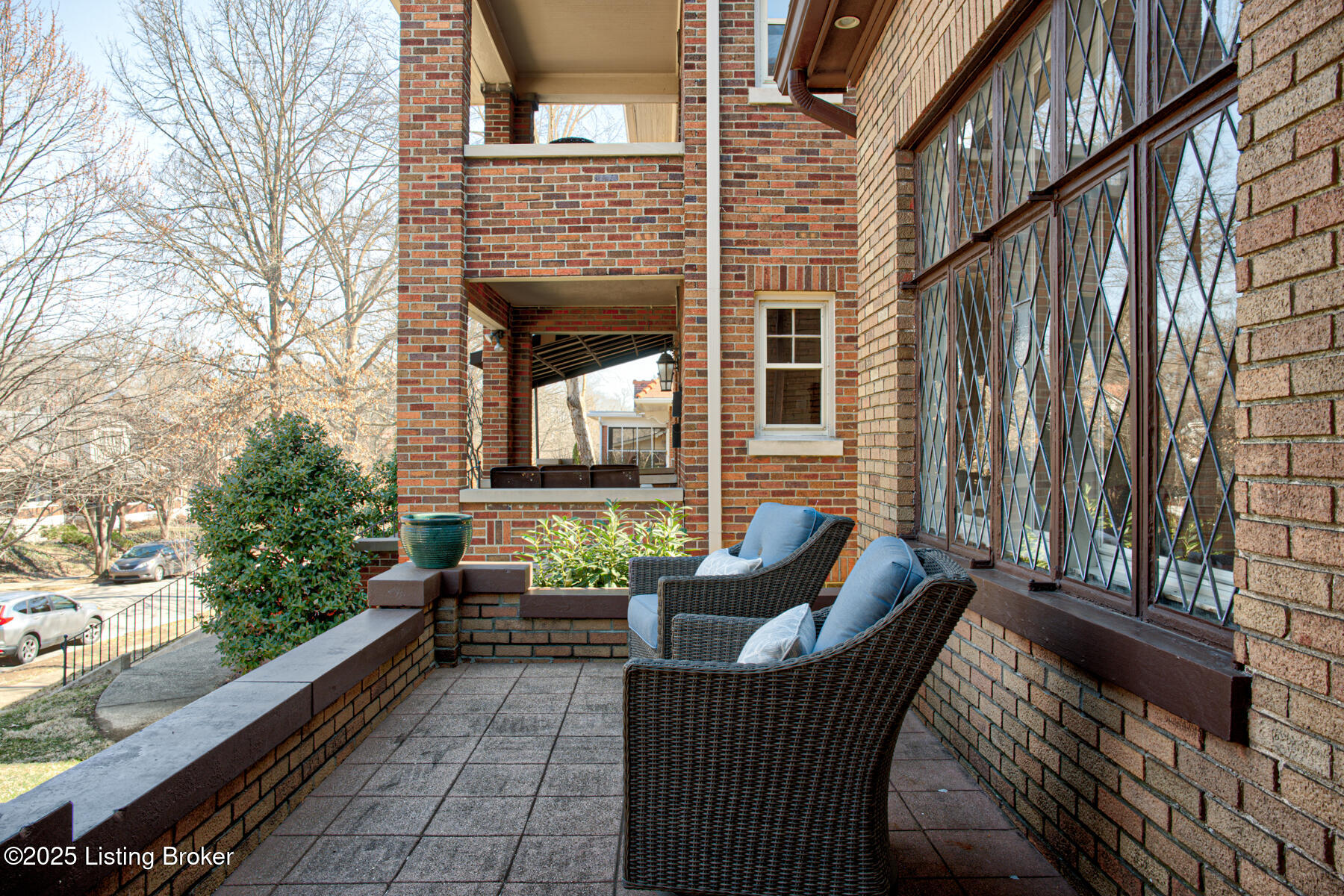 2158 Baringer Ave, Louisville, Kentucky image 2
