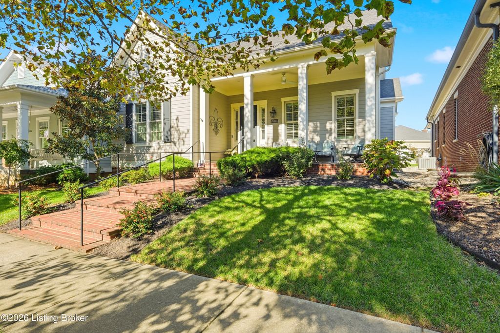 Photo of 8904 Featherbell Blvd, Prospect, KY 40059 (MLS # 1707069)