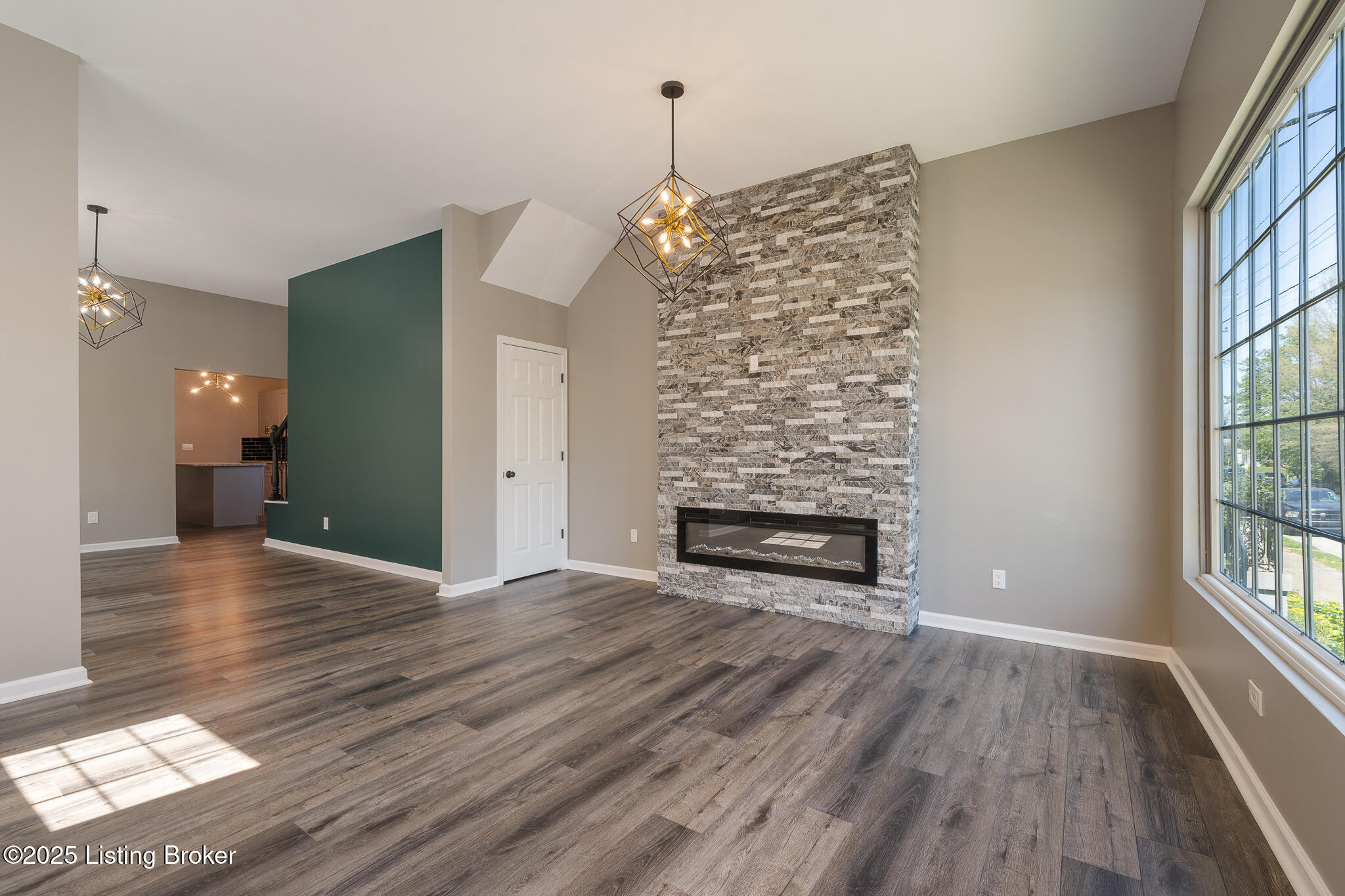 1032 Ash St, Louisville, Kentucky image 9