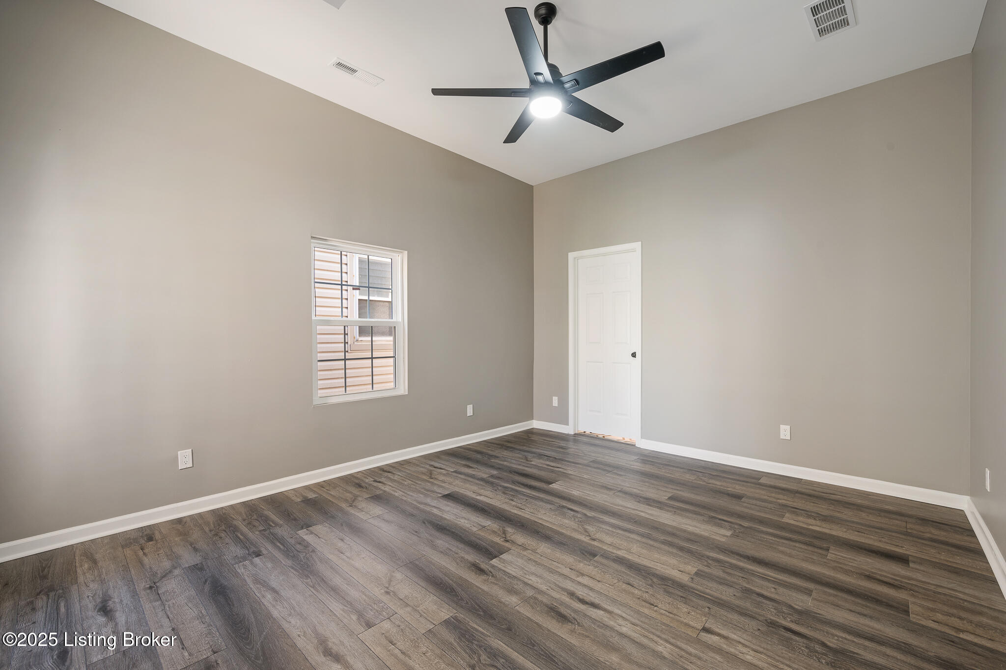 1032 Ash St, Louisville, Kentucky image 23